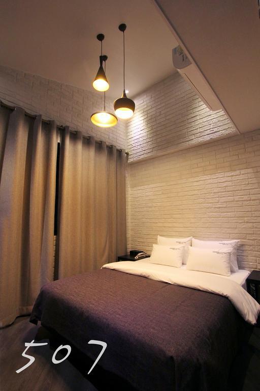 2 Heaven Hotel Lotte Waterpark Gimhae Exterior photo