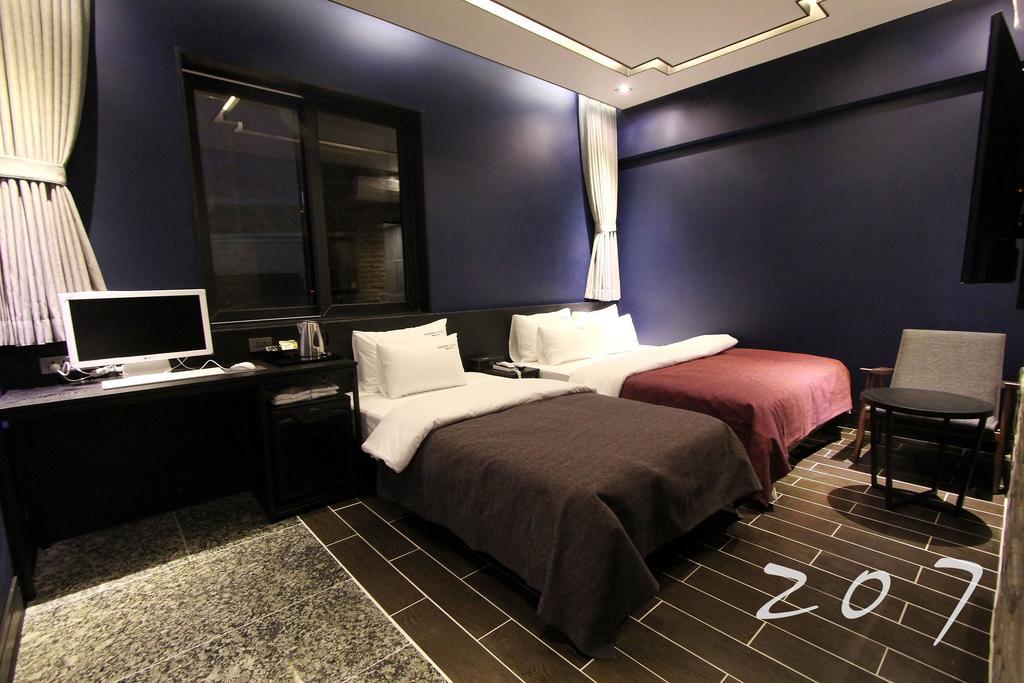2 Heaven Hotel Lotte Waterpark Gimhae Exterior photo