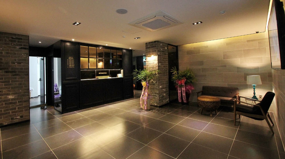 2 Heaven Hotel Lotte Waterpark Gimhae Exterior photo